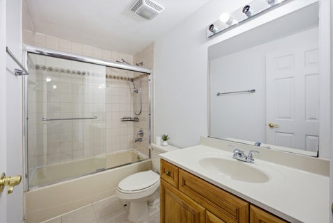 Tiny photo for 2038 Farnham Court, Schaumburg, IL 60194 (MLS # 12755678)