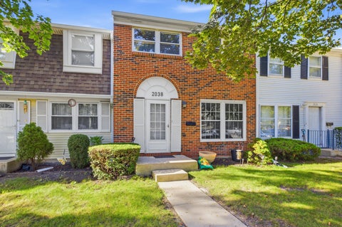 Photo of 2038 Farnham Court, Schaumburg, IL 60194 (MLS # 12755678)