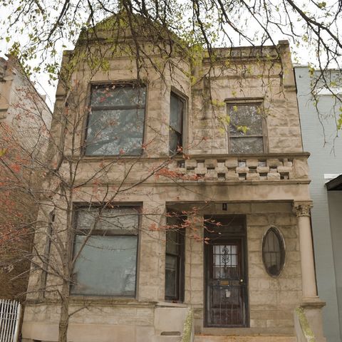 4252 W Gladys Avenue Chicago IL 60624