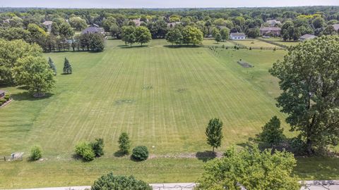 5N781 Chambellan Lane Wayne IL 60184