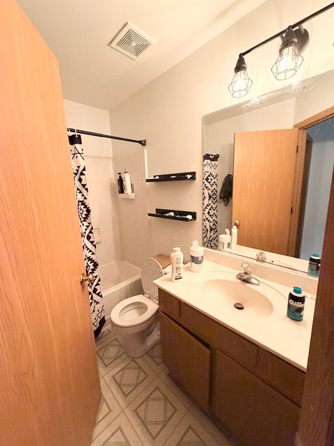 Tiny photo for 1126 Village Center Parkway #6, Aurora, IL 60506 (MLS # 12531228)