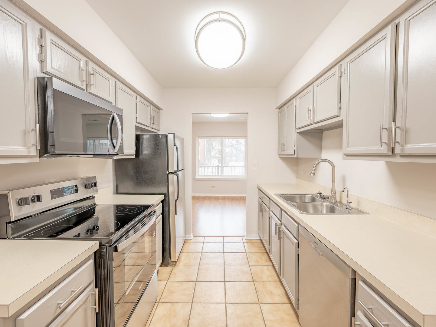 3070 Pheasant Creek Drive 207