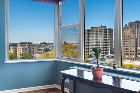 Tiny photo for 525 W HAWTHORNE Place #1204, Chicago, IL 60657 (MLS # 12512414)