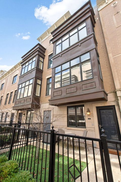 Tiny photo for 1738 S Indiana Avenue, Chicago, IL 60616 (MLS # 12633004)