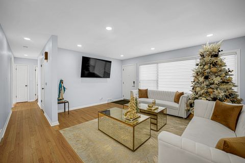 Tiny photo for 7313 Lyons Street, Morton Grove, IL 60053 (MLS # 12542358)