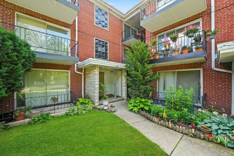 Tiny photo for 129 N Mason Avenue #105, Chicago, IL 60644 (MLS # 12450303)