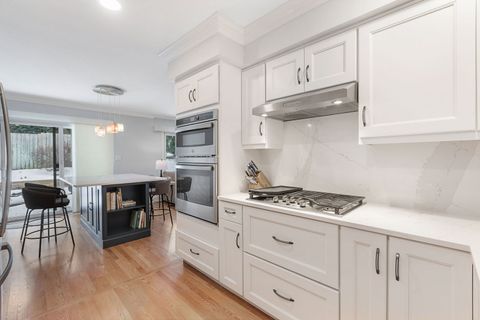 Tiny photo for 3918 Dundee Road, Northbrook, IL 60062 (MLS # 12554188)