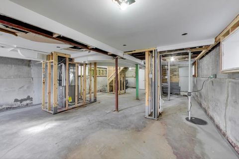 Tiny photo for 5524 N Luna Avenue, Chicago, IL 60630 (MLS # 12448844)