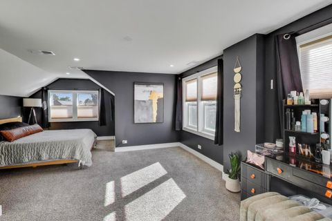 Tiny photo for 5524 N Luna Avenue, Chicago, IL 60630 (MLS # 12448844)