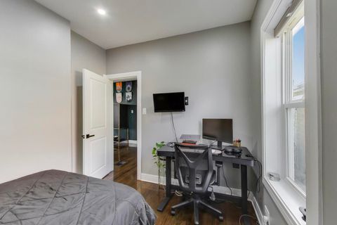 Tiny photo for 5524 N Luna Avenue, Chicago, IL 60630 (MLS # 12448844)