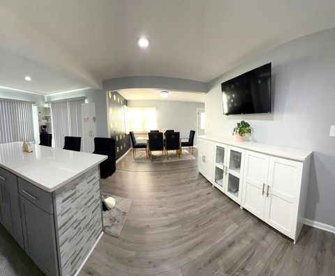 Tiny photo for 8001 N Elmore Street, Niles, IL 60714 (MLS # 12516450)