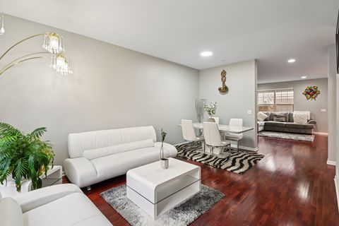 Tiny photo for 2125 Apple Hill Lane, Buffalo Grove, IL 60089 (MLS # 12605471)