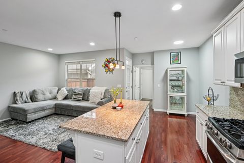 Tiny photo for 2125 Apple Hill Lane, Buffalo Grove, IL 60089 (MLS # 12605471)