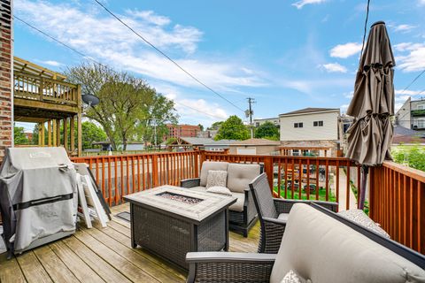 Tiny photo for 4114 S Ellis Avenue, Chicago, IL 60653 (MLS # 12647817)
