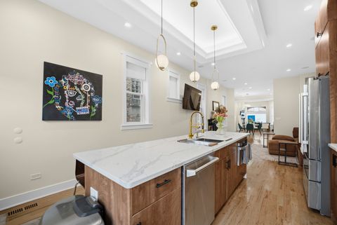 Tiny photo for 4114 S Ellis Avenue, Chicago, IL 60653 (MLS # 12647817)