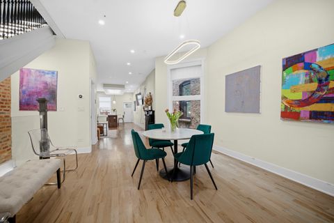 Tiny photo for 4114 S Ellis Avenue, Chicago, IL 60653 (MLS # 12647817)
