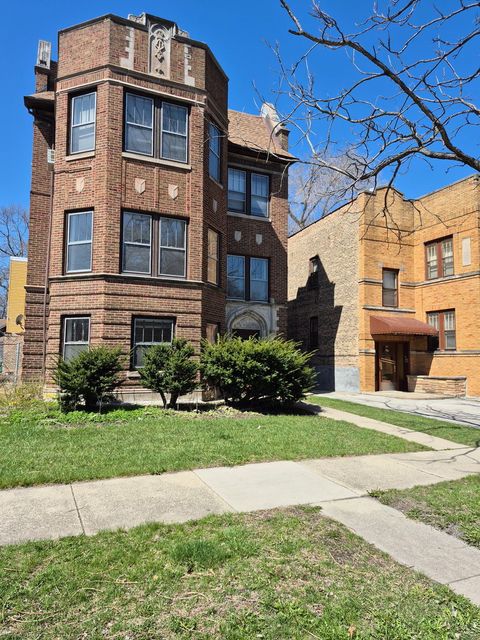 208 S Austin Boulevard Oak Park IL 60302