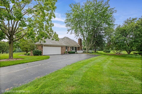 Tiny photo for 23255 W Fairview Drive, Deer Park, IL 60010 (MLS # 12723198)