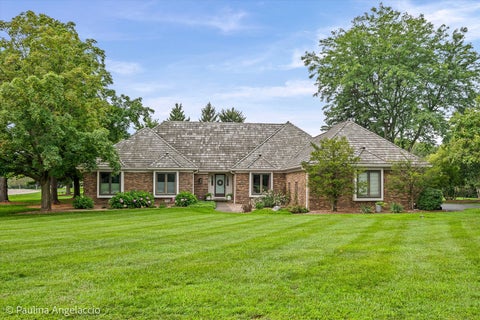 Photo of 23255 W Fairview Drive, Deer Park, IL 60010 (MLS # 12723198)