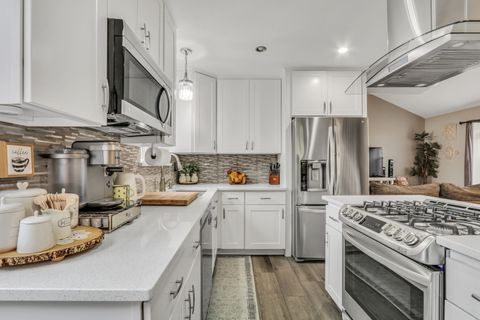 Tiny photo for 352 LINDEN Drive, Round Lake Park, IL 60073 (MLS # 12495526)