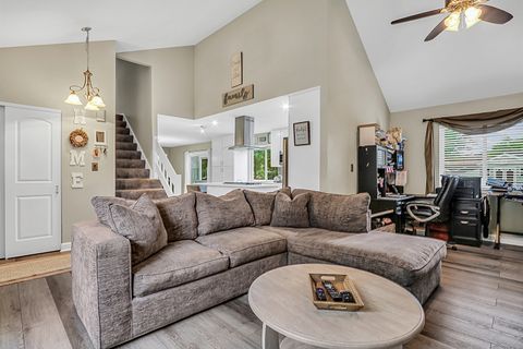 Tiny photo for 352 LINDEN Drive, Round Lake Park, IL 60073 (MLS # 12495526)