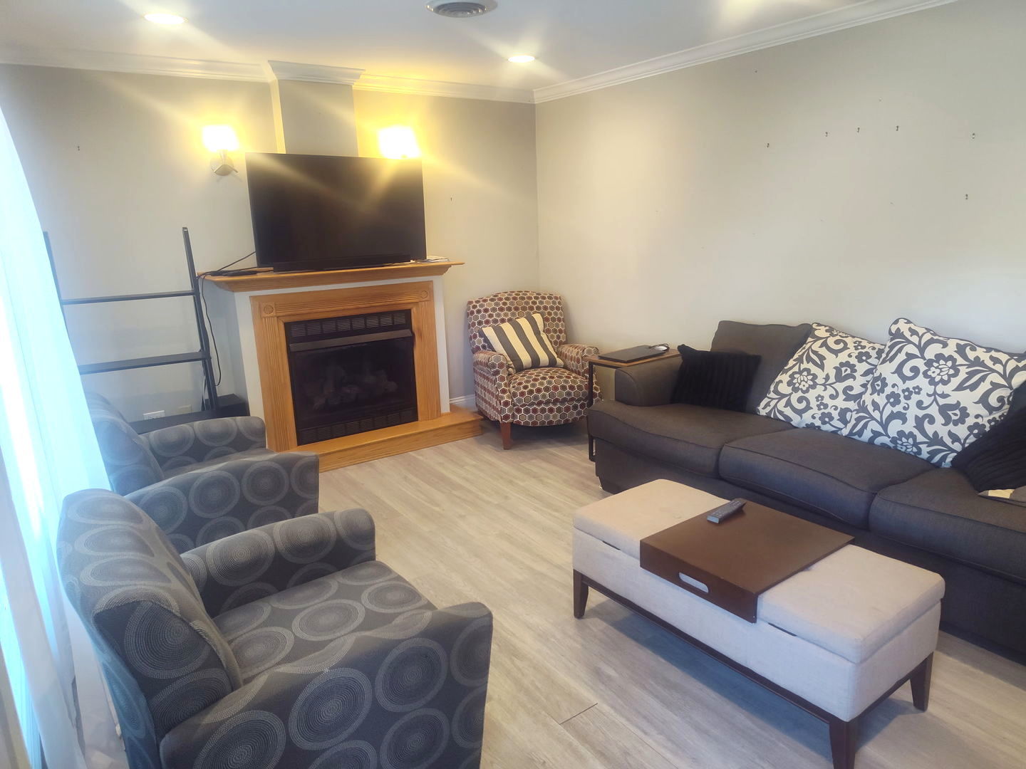 364 N Cedar Avenue