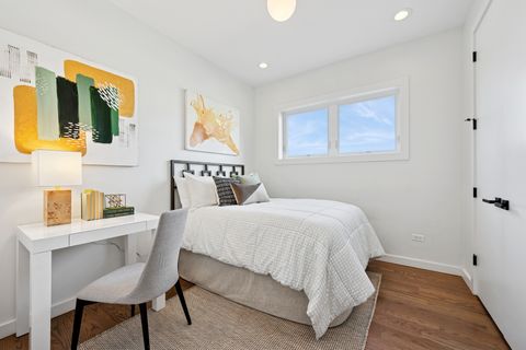 Tiny photo for 2237 N Hoyne Avenue #3N, Chicago, IL 60647 (MLS # 12577352)