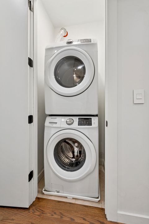 Tiny photo for 2237 N Hoyne Avenue #3N, Chicago, IL 60647 (MLS # 12577352)