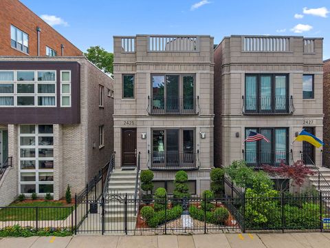 2425 W ERIE Street Chicago IL 60612