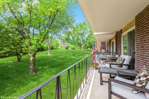 Tiny photo for 5300 Walnut Avenue #11B, Downers Grove, IL 60515 (MLS # 12494977)