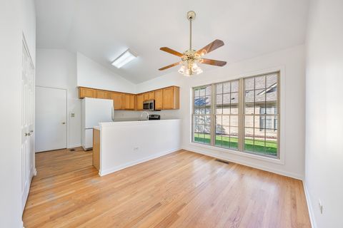 Tiny photo for 43 Corinth Drive, Tinley Park, IL 60477 (MLS # 12492134)