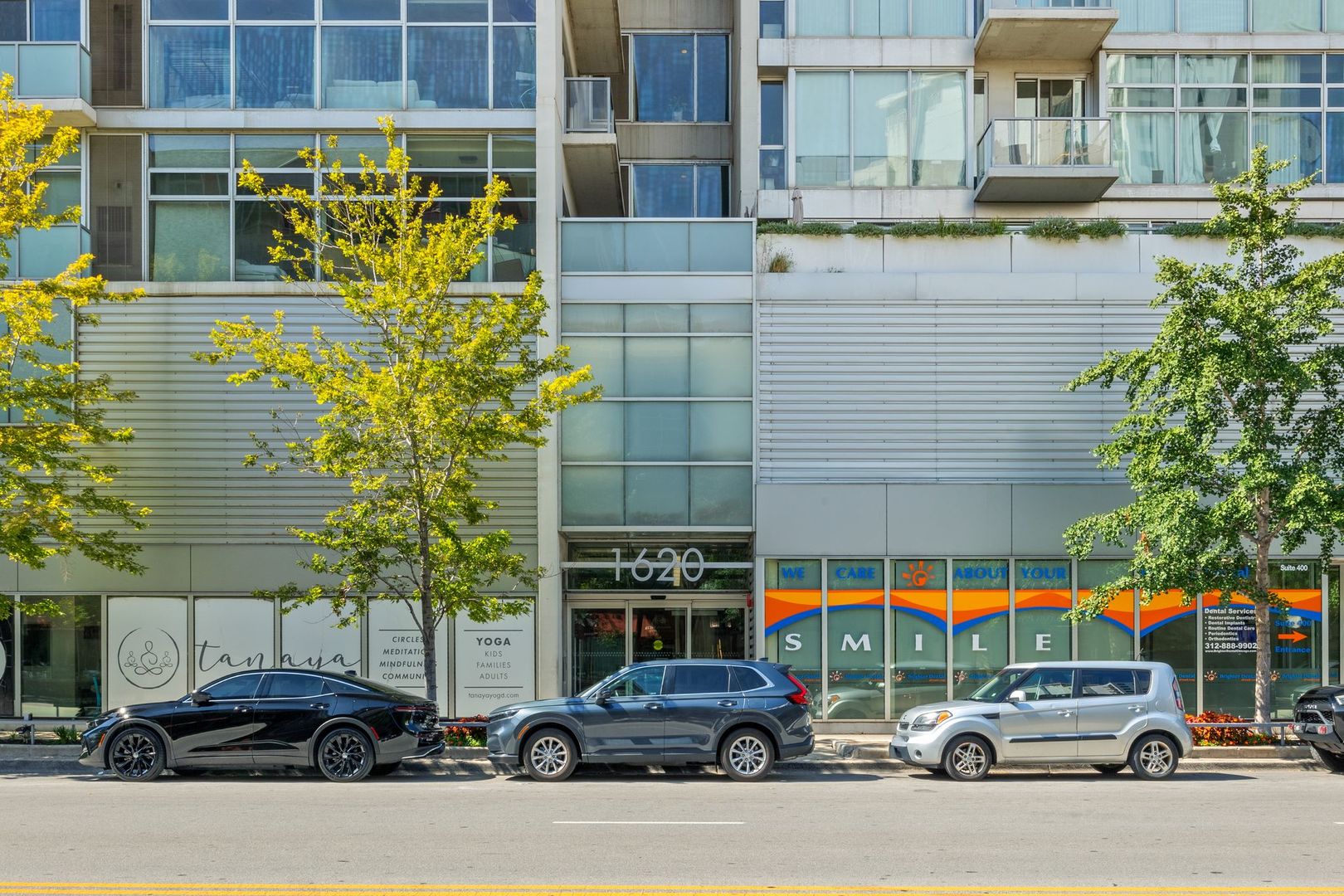 1620 S Michigan Avenue 619