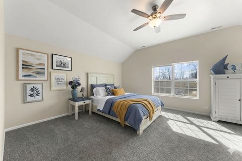 Tiny photo for 600 W Pleasant Lane #C2, Lombard, IL 60148 (MLS # 12587367)