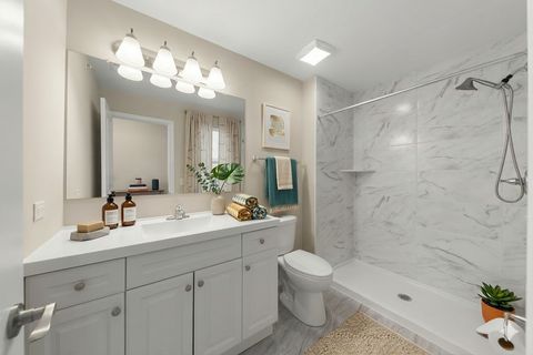 Tiny photo for 600 W Pleasant Lane #C2, Lombard, IL 60148 (MLS # 12587367)