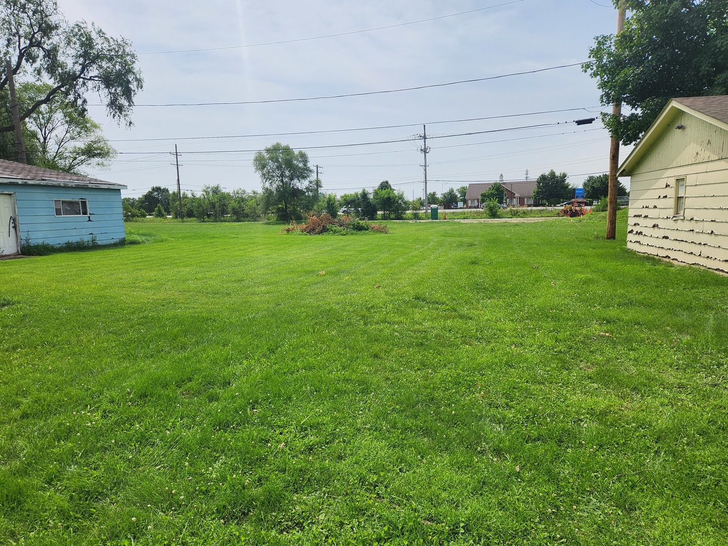 2242 Brentwood Avenue