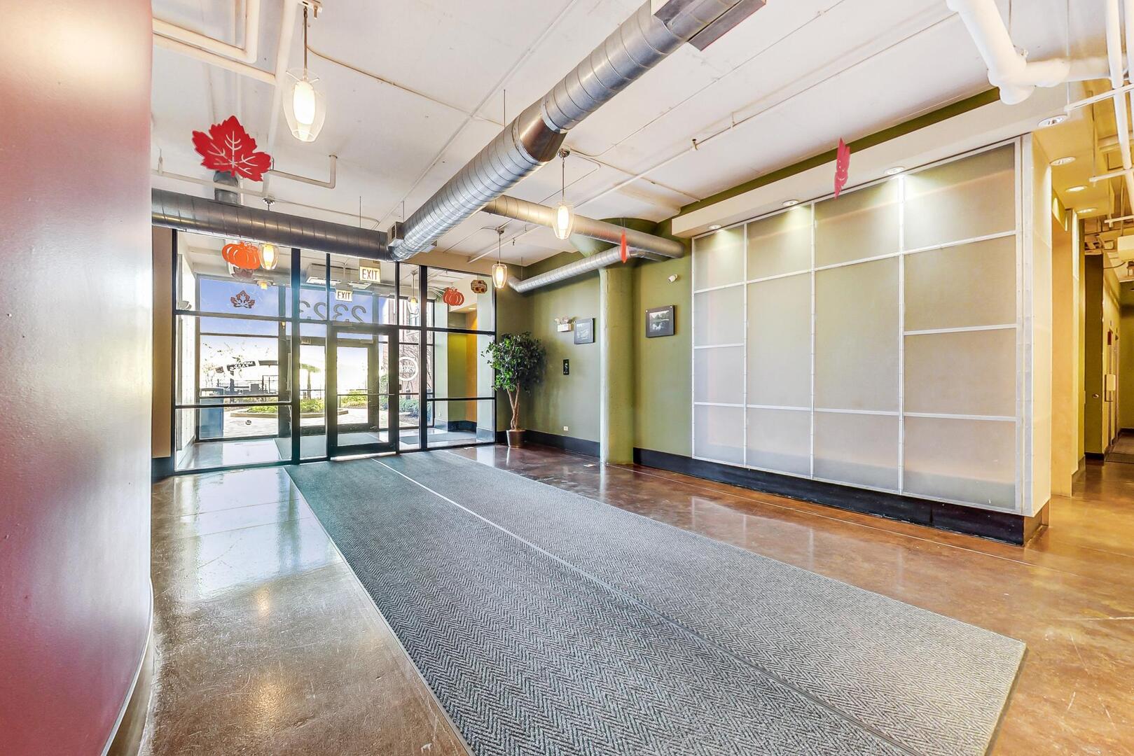 2323 W Pershing Road 327