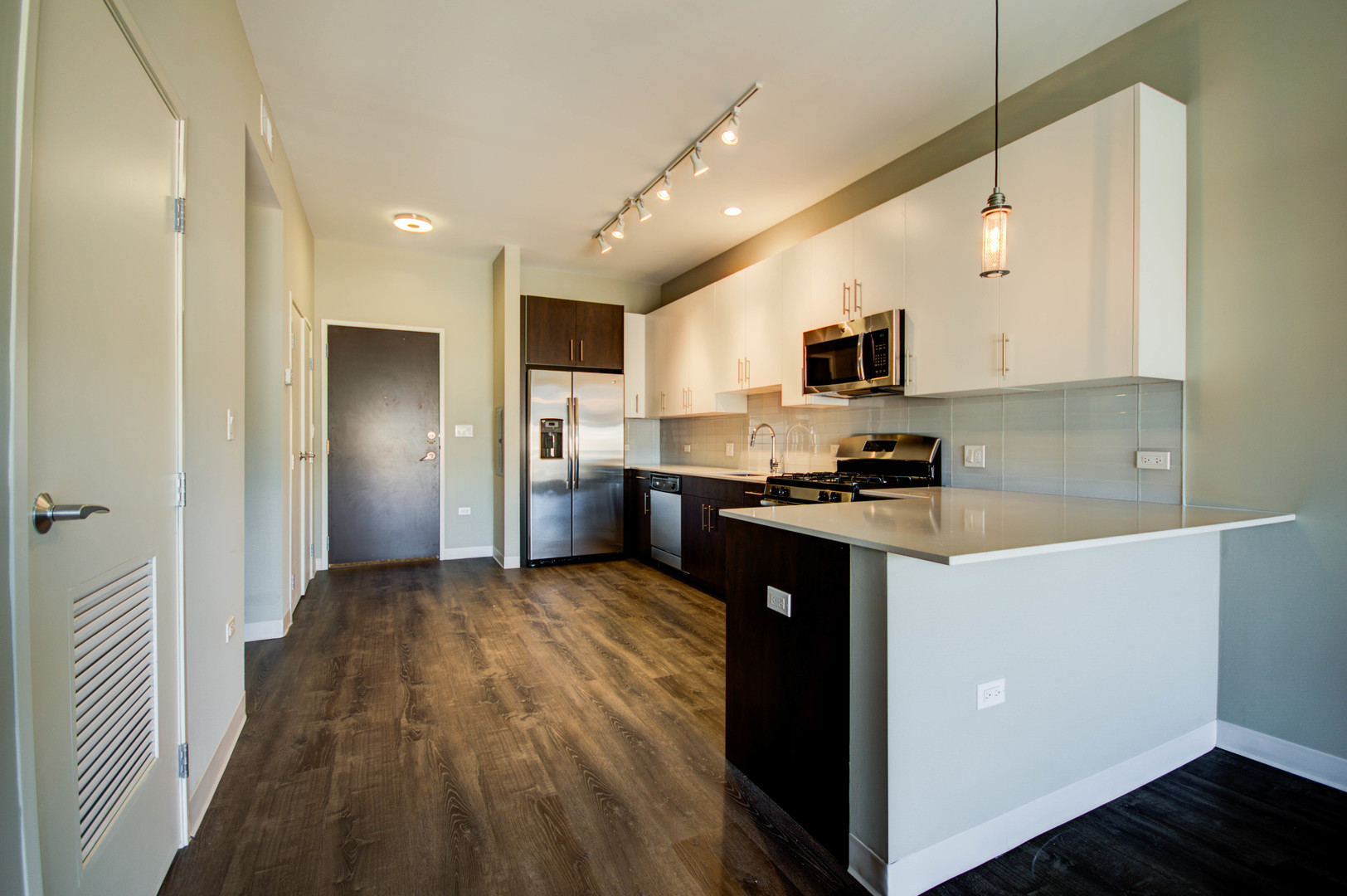851 W Grand Avenue 205