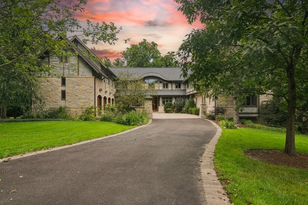 24 HIDDEN BROOK DR, NORTH BARRINGTON, IL 60010 - Image ac990d93ad92a154efd79263d30dfd43/3626135777