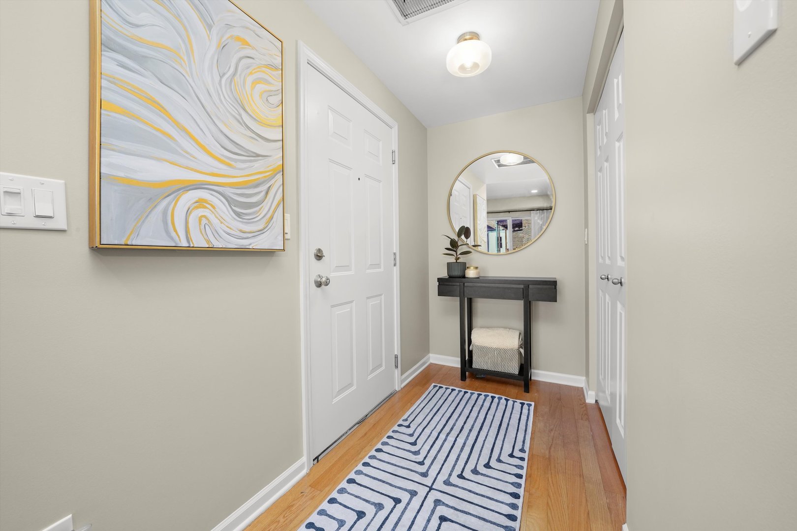 2720 W Cortland Street 302