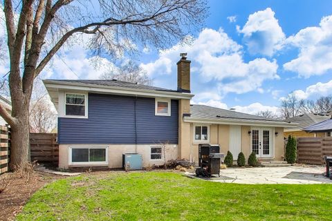 Tiny photo for Elmhurst, IL 60126 (MLS # 12626496)