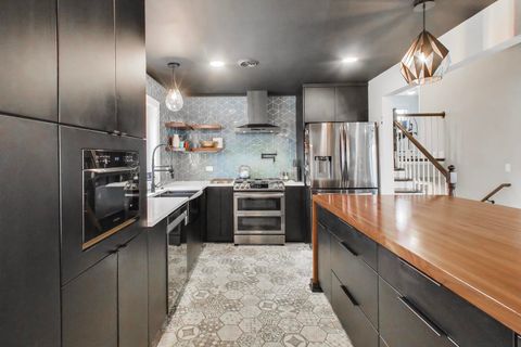 Tiny photo for Elmhurst, IL 60126 (MLS # 12626496)