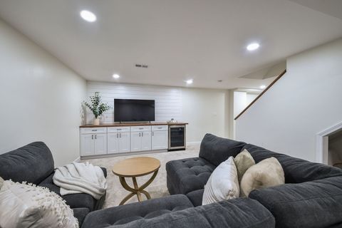 Tiny photo for 1112 CANDLENUT Drive, Naperville, IL 60540 (MLS # 12457639)