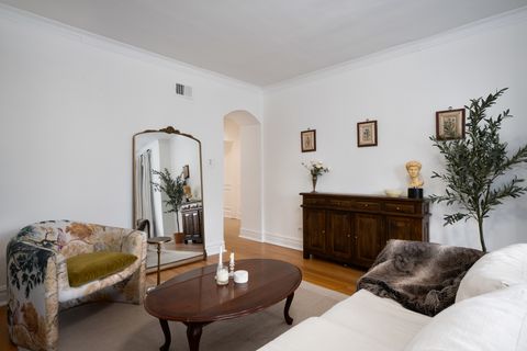 Tiny photo for 1145 W Lill Avenue #1E, Chicago, IL 60614 (MLS # 12612810)