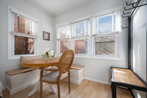 Tiny photo for 1145 W Lill Avenue #1E, Chicago, IL 60614 (MLS # 12612810)