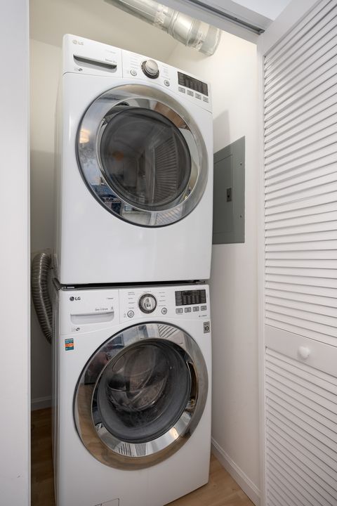 Tiny photo for 1145 W Lill Avenue #1E, Chicago, IL 60614 (MLS # 12612810)