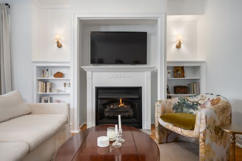 Tiny photo for 1145 W Lill Avenue #1E, Chicago, IL 60614 (MLS # 12612810)