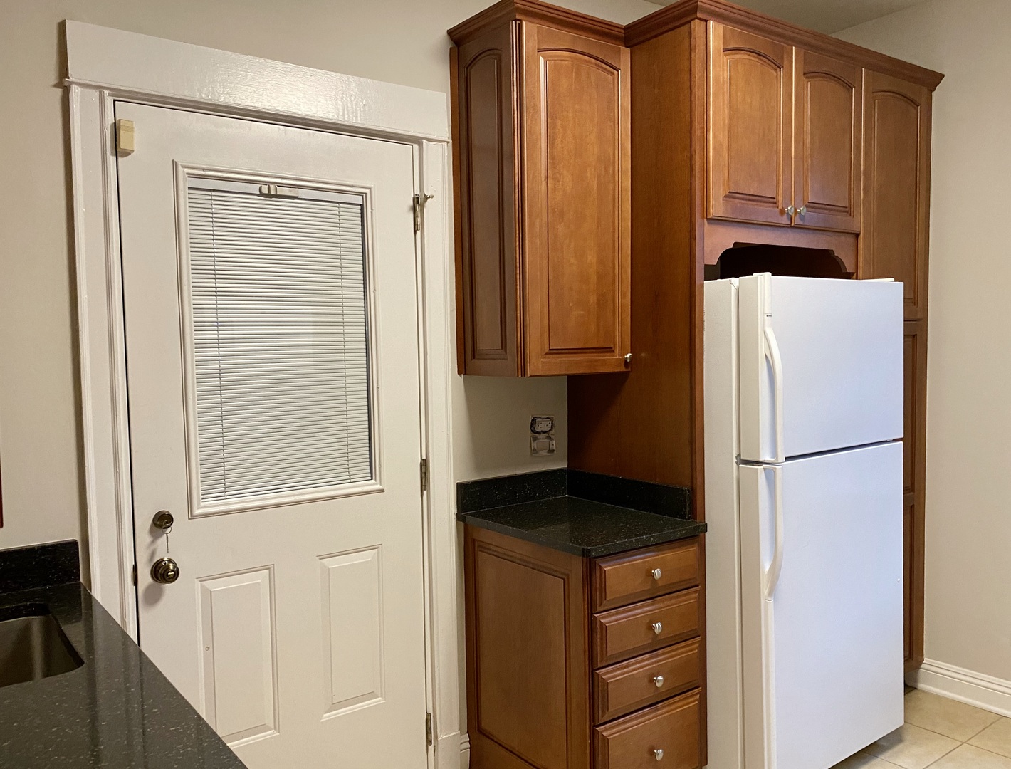 909 W Gordon Terrace 1