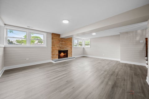 Tiny photo for 2913 W Sibley Street, Park Ridge, IL 60068 (MLS # 12753411)