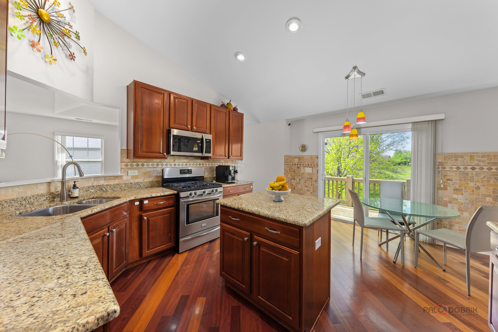 1902 CRENSHAW Circle