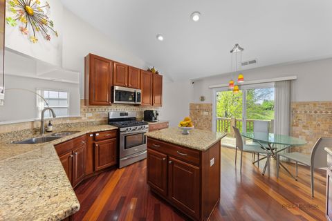 Tiny photo for 1902 CRENSHAW Circle, Vernon Hills, IL 60061 (MLS # 12607143)